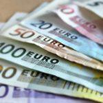 χρήματα, ευρώ, χαρτονομίσματα, οφειλές, επιδοτήσεις