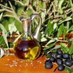 olive-oil-ελαιολαδο-ελιες